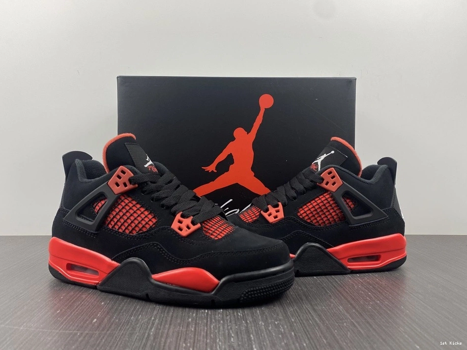 4 Thunder Jordan Air CT8527-016 Red 0404